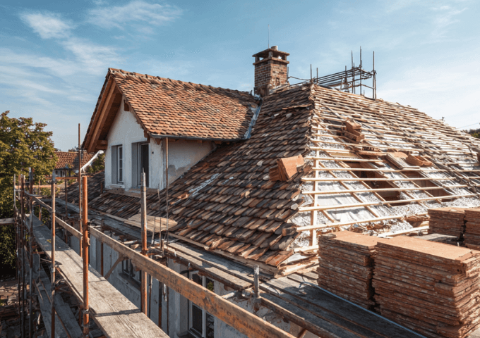 lavori di rifacimento tetto a varese. impresa edile Giacone Group